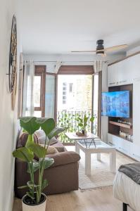 Studio Chic con Balcon y AC