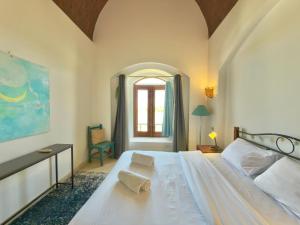 Lagoon view 1-bedroom apartment in West Golf El Gouna