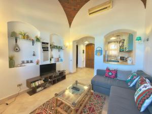 Lagoon view 1-bedroom apartment in West Golf El Gouna