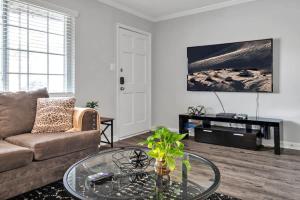 Modern 1 BR close to Downtown & Duke