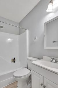 1BR Near Duke Hospital Downtown and DPAC