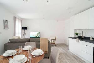 Contemporary 2BED Manchester Apartment Near Etihad