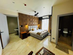 Mannat Hotel