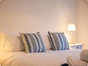 1 Alberni Cottage Hope Cove - 3-min walk to beach