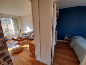 Grand appartement 2 Piece Centre Metro Mairie Marché