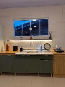 Well Located House in Praia do Rosa - Everything close!