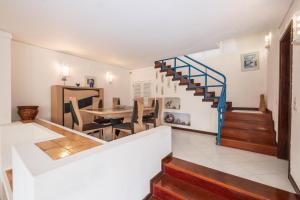 #015 Buganvilia by Home Holidays