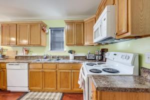 3 Mi to Railroad Park and Dwtn Birmingham Home Base