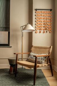 Stylish Artisan Loft w Chic Design - The Potter