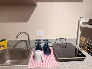 Balay At Lahug - Studio Condo with Fiber Internet, Near IT Park, with Pool, Gym, Sauna