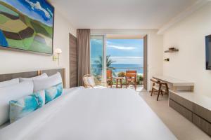 Claritas Beach Bar & Resort