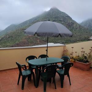 PLAYA Y MONTAÑA: NATURALEZA Y ARMONÍA