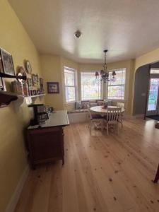 The Firehouse Inn-Cottage