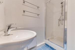 2 Bed in Porthleven oc-p00890