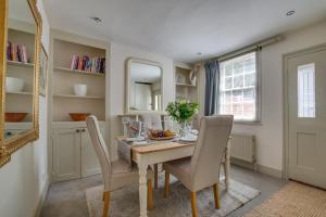 2 Bed in Canterbury oc-ct030