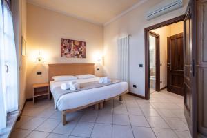 Villa Mainard, Rigoletto Historic Villa