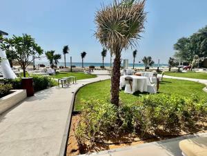 Sea View 3BR Apartment Al Khan Beach Near Dubai,Family Stay