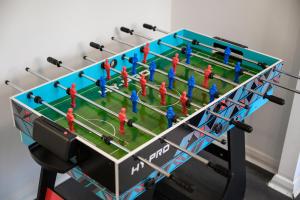 Spacious 3 Bedroom Manchester House for single & Group accommodation upto 10 guests and free parking for 3 cars