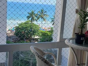 Pitangueiras Guarujá vista para o mar pé na areia