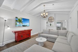 Casa Santorini - Chic 4 2 near Grove & Brickell