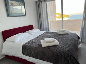 Ático dúplex 3 dormitorios con acceso directo al paseo marítimo de playa La Fossa