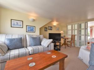 3 Bed in Polruan oc-pc049