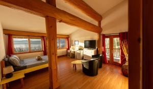 Williston Lake Resort