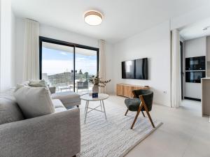 Coastal Retreat with shared pool, Fuengirola