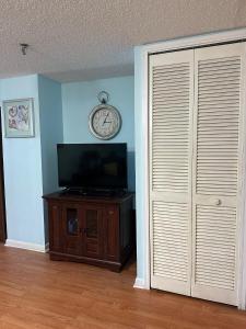 Accessible Oceanfront 2BR • Elevator Pool – Buena Vista Plaza