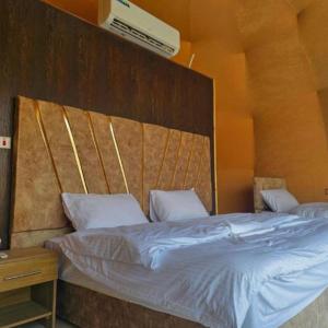 Wadi Rum Ahmad comp