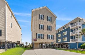 8 BR Oceanfront Home - Private Saltwater Pool Game Room and Elevator - Tropical Dunes I