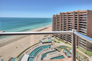 Las Palomas F-1402 Oceanfront Premium Condo - Sleeps 4