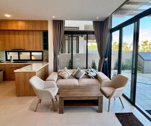 Aurora Golf Villa