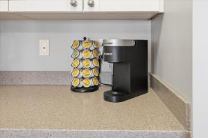 Top Floor Loft 4 Bedrooms and 2 000 sq ft