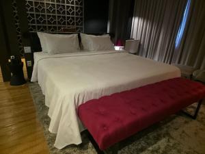 Hotel QS de Luxo com piscina no rooftop 1310