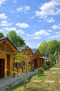 Dìn Homestay Nặm Đăm