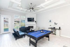 303 Perfect for construction companies