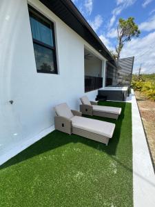 Sanibel Breeze 15337