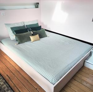 Charmant cocon sous les toits de Bordeaux