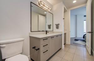 Downtown Luxury High-Rise with Panoramic Views