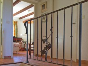 Maisons de vacances Lovely g te with private pool : photos des chambres