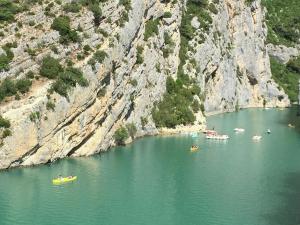 Maisons de vacances Pretty holiday home in Montagnac Montp zat with pool : Maison de Vacances 4 Chambres