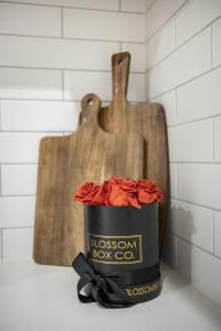 Chic Flinders Park Getaway