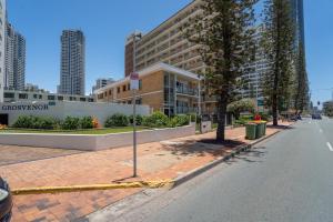 Grosvenor Beachfront Apartments Surfers Paradise