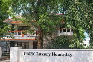 Park luxury homestay