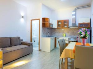 Stone Haven Apartment