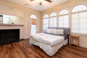 Midtown Magic- Main house- 10mins to Downtown