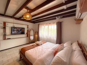 Galera Lodge & Cafe
