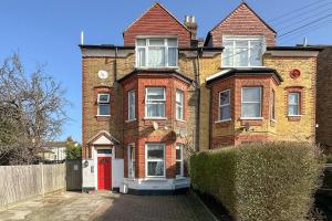 Modern Studio With Free Parking And Garden