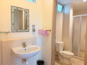 3R3B-Upper Townhouse-6Pax-JR Homestay35